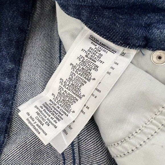 Good American Jeans Good Curve Straight Leg Stretch Distressed Denim Size 8/29 - Picture 8 of 11